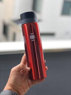 色：レッド（赤）