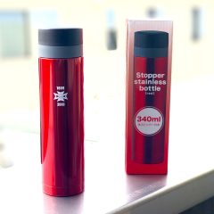 色：レッド（赤）