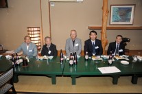 新井良春会長（高7回）とご来賓