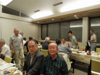 渡辺副会長(右)と蛭間さん