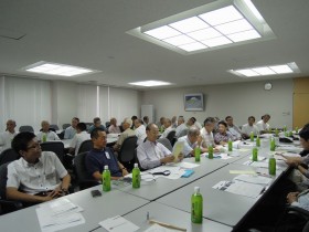 交流会議の様子-1