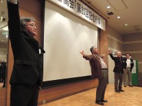 指揮をする歴代の応援指導部団長達