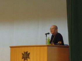 芝山　努　監督