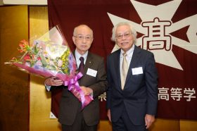 黄綬褒章の紅雲堂書店石川昭様