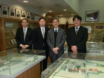 左から大塚、山下、島田、立原さん