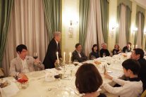 関根勝様（16回）の流暢な英文スピーチ