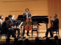 チェロ山内さん