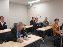 熱心に聴かせていただきました