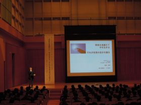 2年生対象に行なわれた骨太リーダー講演会