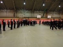 先生方に見送られて退場