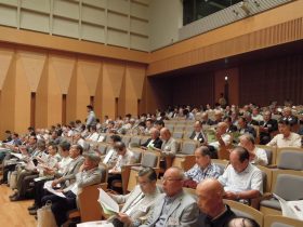 昨年度、総会会場の様子